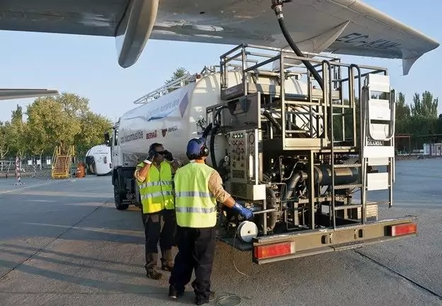 is sustainable aviation fuel the answer to lower carbon emissions 3