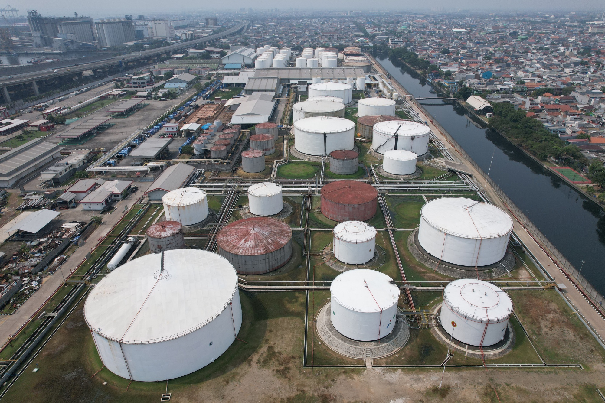 Fuel storage tanks&nbsp;in Jakarta.