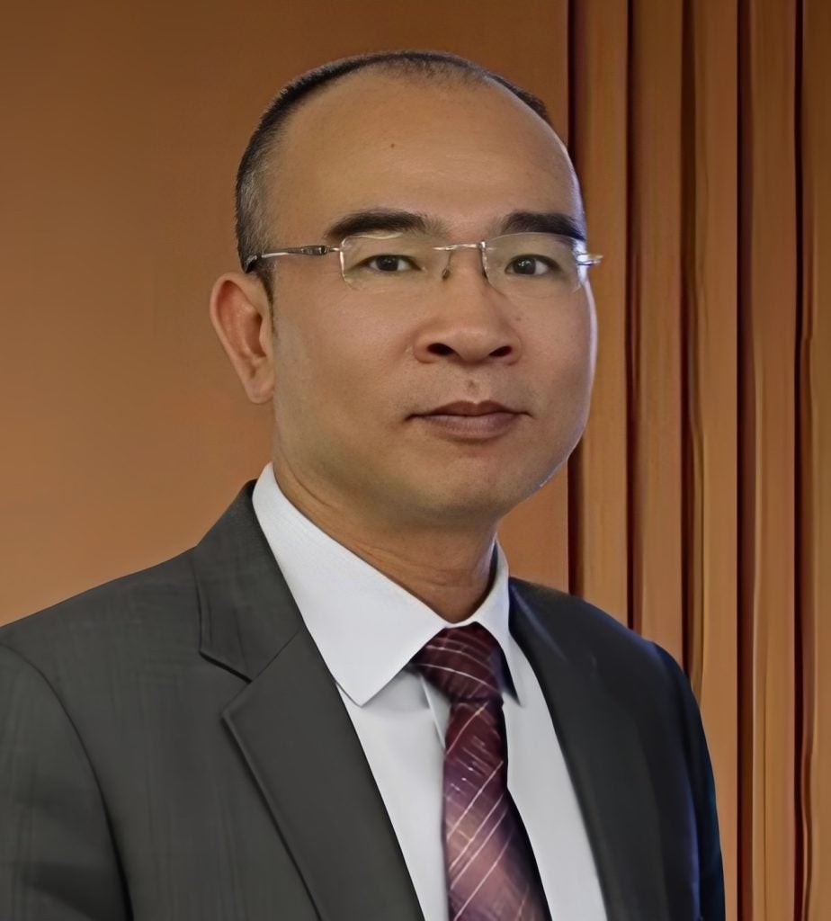 Yan Shaojie, CFO, APCO