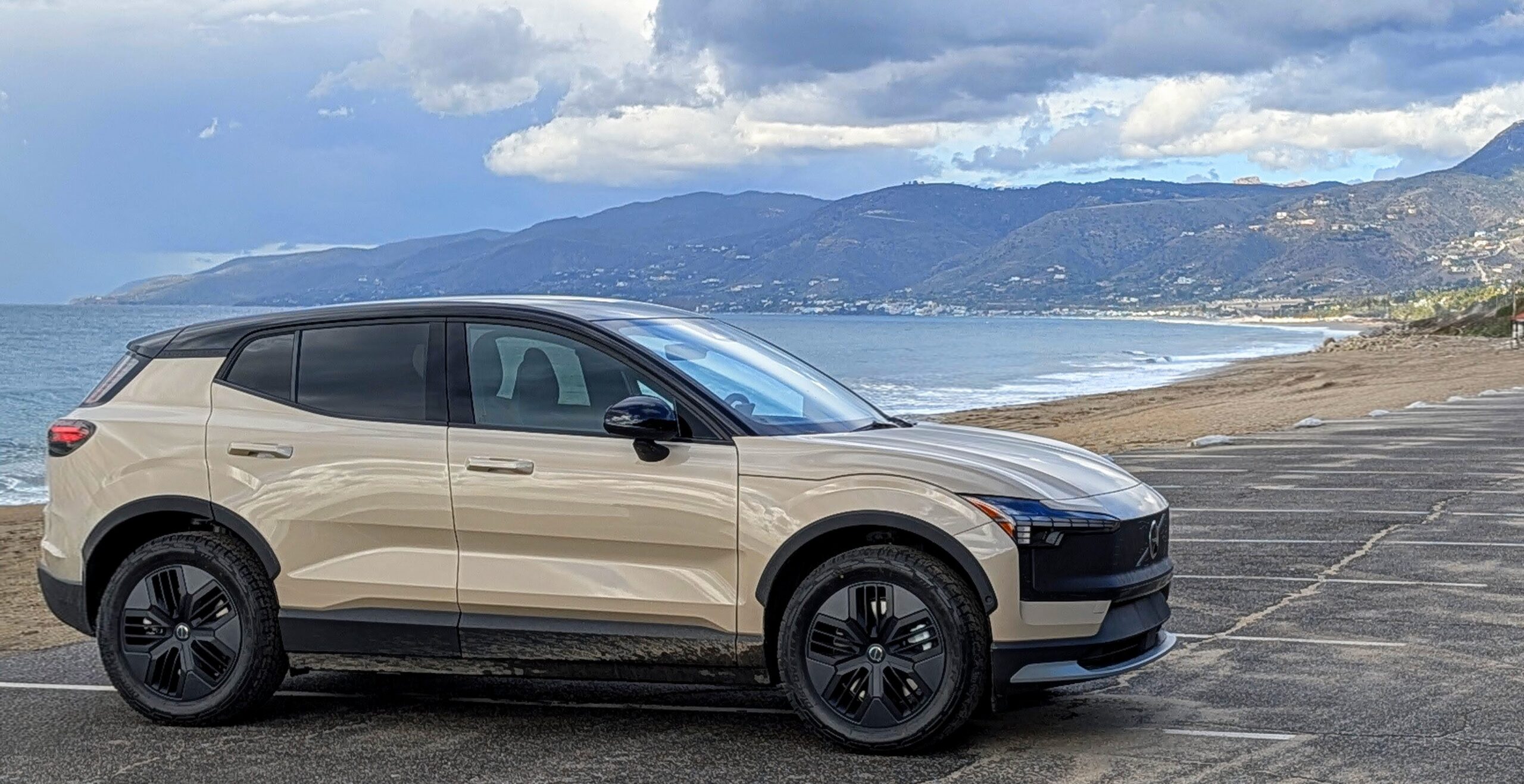 2026 Volvo EX30 Cross Country 2026 Volvo EX30 Cross Country